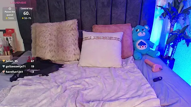 Emily_hall19 webcam