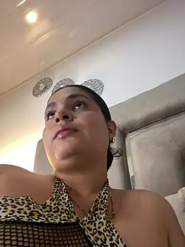 Yassy_11 webcam