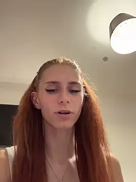 CherryBellaa webcam