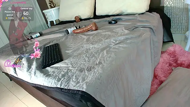 Tiifany_Baker webcam