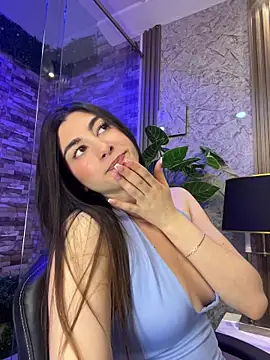 evelyn_hills webcam