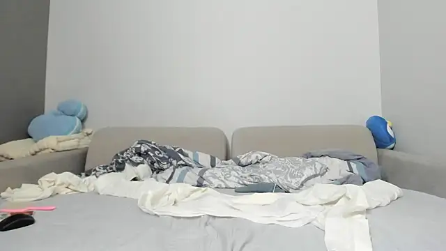 wiseenoughlamb_ webcam