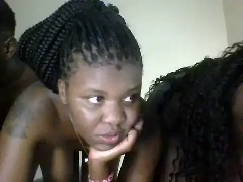 cutelady1 webcam
