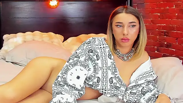 christynaross (F young) - SQUIRT SHOW
