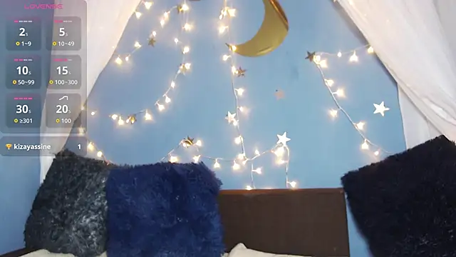ayla-0 live cam on StripChat