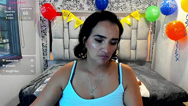 marilynmiilf_'s live room