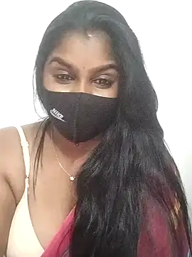 Tamil_Azhaghi webcam