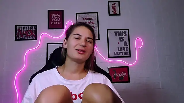 AlisaFrost webcam