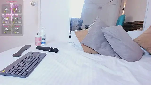 salome_diamond - Salome_diamond's free webcam - UK Sex Cams