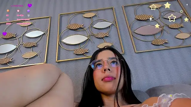 laraa_jeean (F young) - plug anal