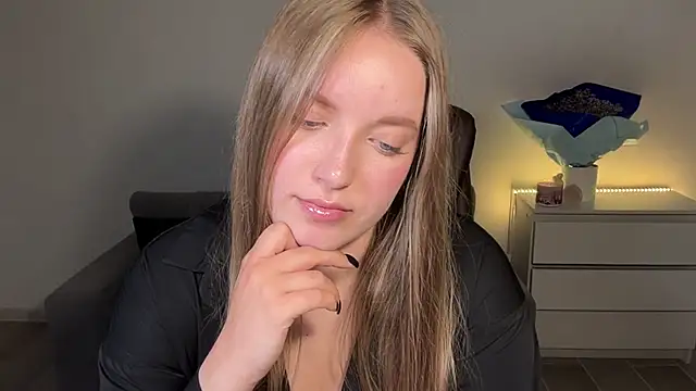 EvaMaddison webcam