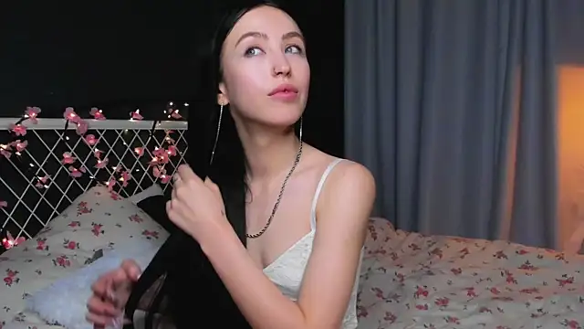 lizaa_breeze - Lizaa_breeze's free webcam - UK Sex Cams