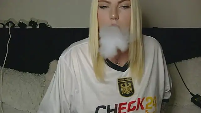 josi-420 - Josi-420's free webcam - UK Sex Cams