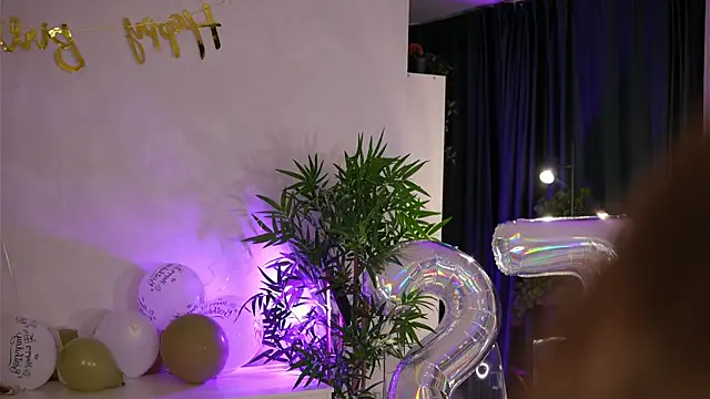 Watch JessyKisss live on EroticFlix - High definition streams