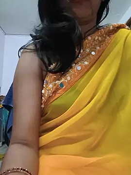 Taara1 live cam on StripChat