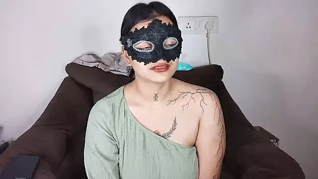 Watch Punjabi_baddie_ live on EroticFlix - High definition streams