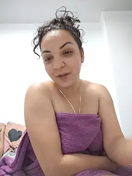 Watch GabyAndrey93 live on EroticFlix - High definition streams