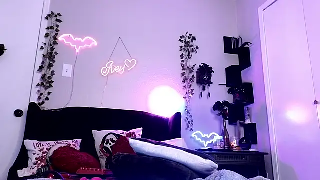 Ivey_Strigoi 🅱 live show