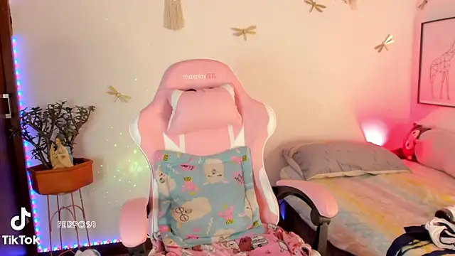 princessluna_19 webcam