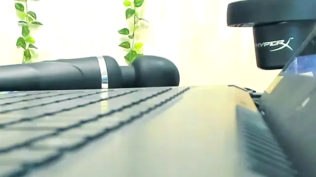 Yesss_Lilith webcam