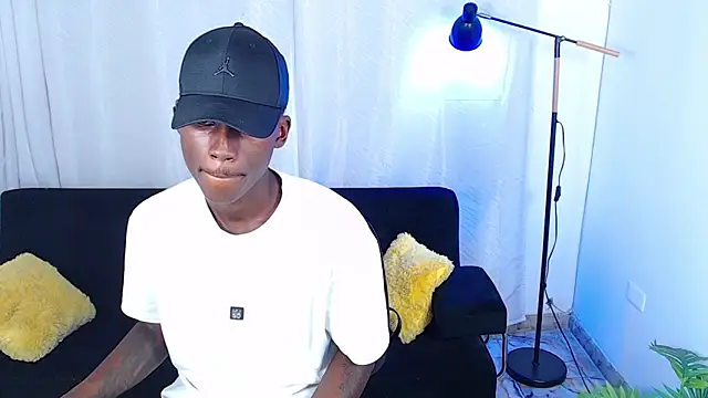 alexaandro18 (M twink) - Big Cumshow BBC 💦💦💦or cum pvt 250