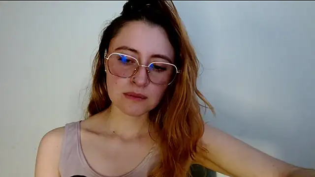 juls_winter_ (F young) - blowjob