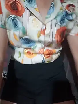 Alice-567 live cam on StripChat