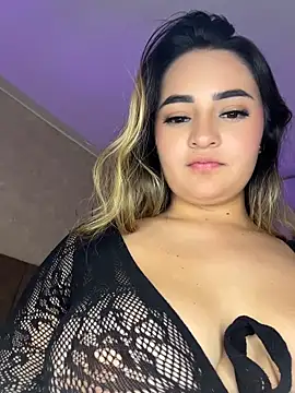 Antonella_Julieta webcam