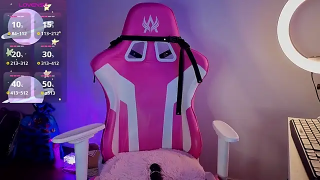 larah_uwu webcam