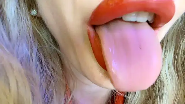 Velvet_kissx webcam
