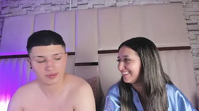 ANLLELOAndANGELA webcam