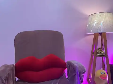 Evara_00 webcam
