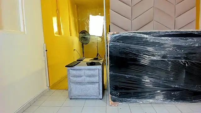 ScarletAura26 webcam