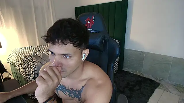 man_dur07 - Man_dur07's free webcam - UK Sex Cams