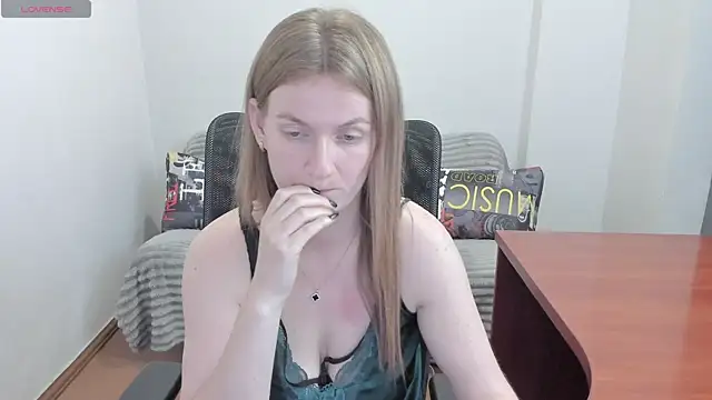 Alisha_Skyes webcam