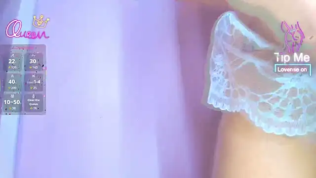 SunnyGilmoree live cam on StripChat