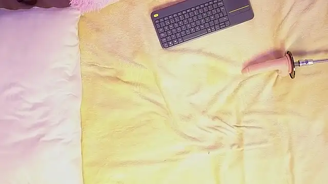 Lolalewis777 webcam