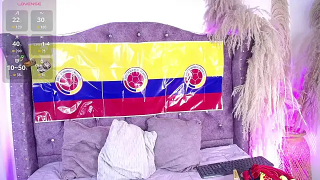 Violet_Collins1 webcam