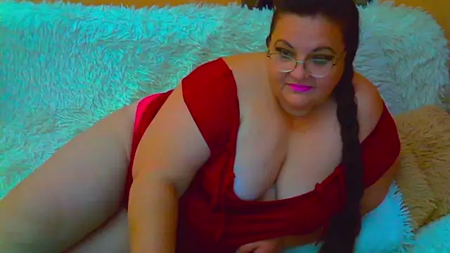 SinlessHeavy live cam on StripChat