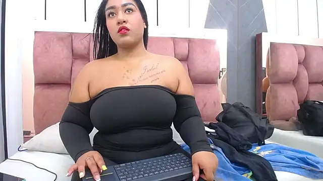 arianna_pearl webcam