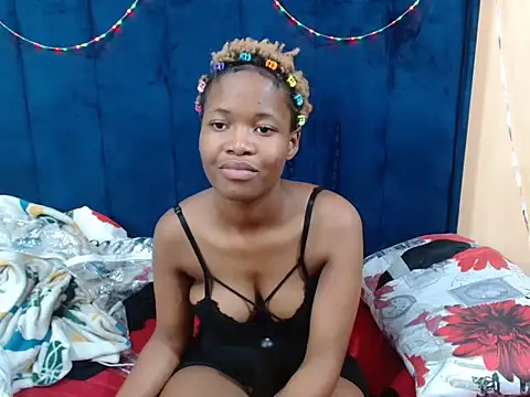 HotCreamyTea webcam