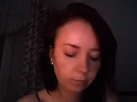 JenniferAlone webcam
