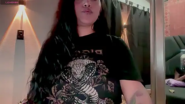 MarcellaGriffin webcam