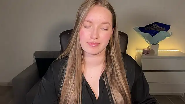 EvaMaddison webcam