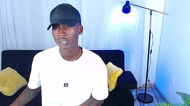 alexaandro18 webcam
