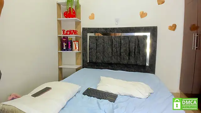 Grace_and_Milo webcam