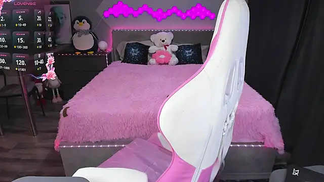 Maggie_Moore webcam