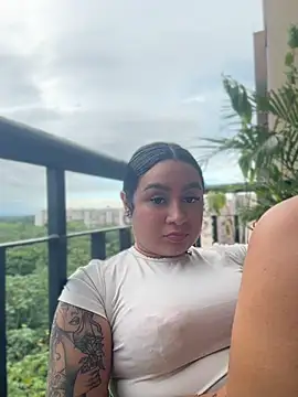 Pretty_Isadora webcam