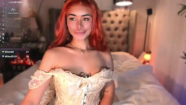 ParisianDoll webcam