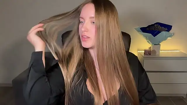 EvaMaddison webcam